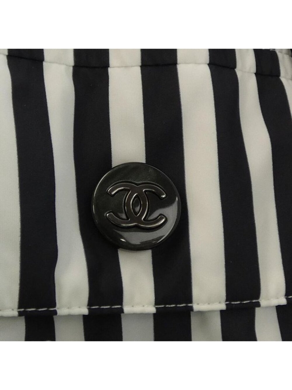 Chanel Jacket - Picture 6 of 6